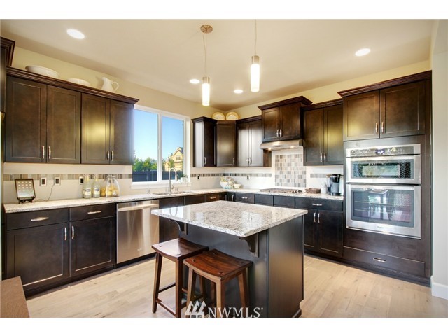 18559 115th Place Southeast Renton, WA 98055 - Photo 8 of 22 Gallery Image 8