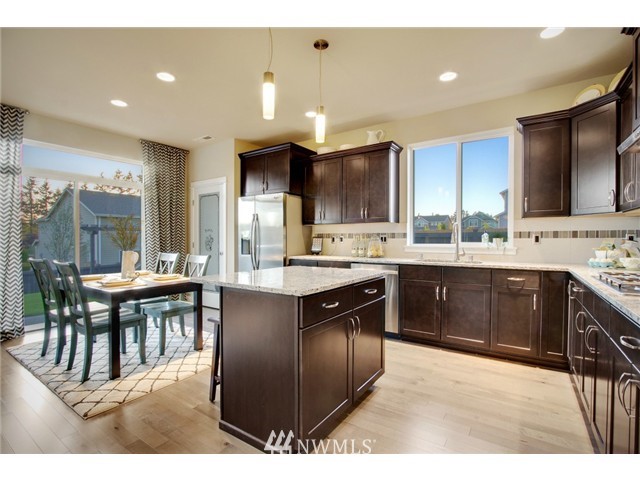 18559 115th Place Southeast Renton, WA 98055 - Photo 9 of 22 Gallery Image 9