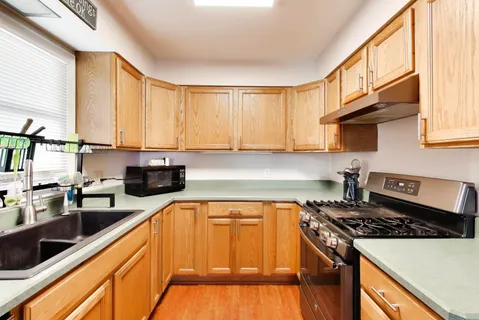 $250,000 | 401 East Lincoln Street, Sycamore, IL 60178