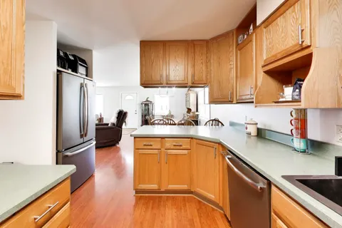 $250,000 | 401 East Lincoln Street, Sycamore, IL 60178