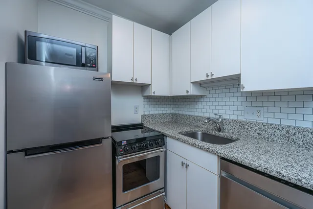 $1,650 | 338 King Street, Unit C, Charleston, SC 29401