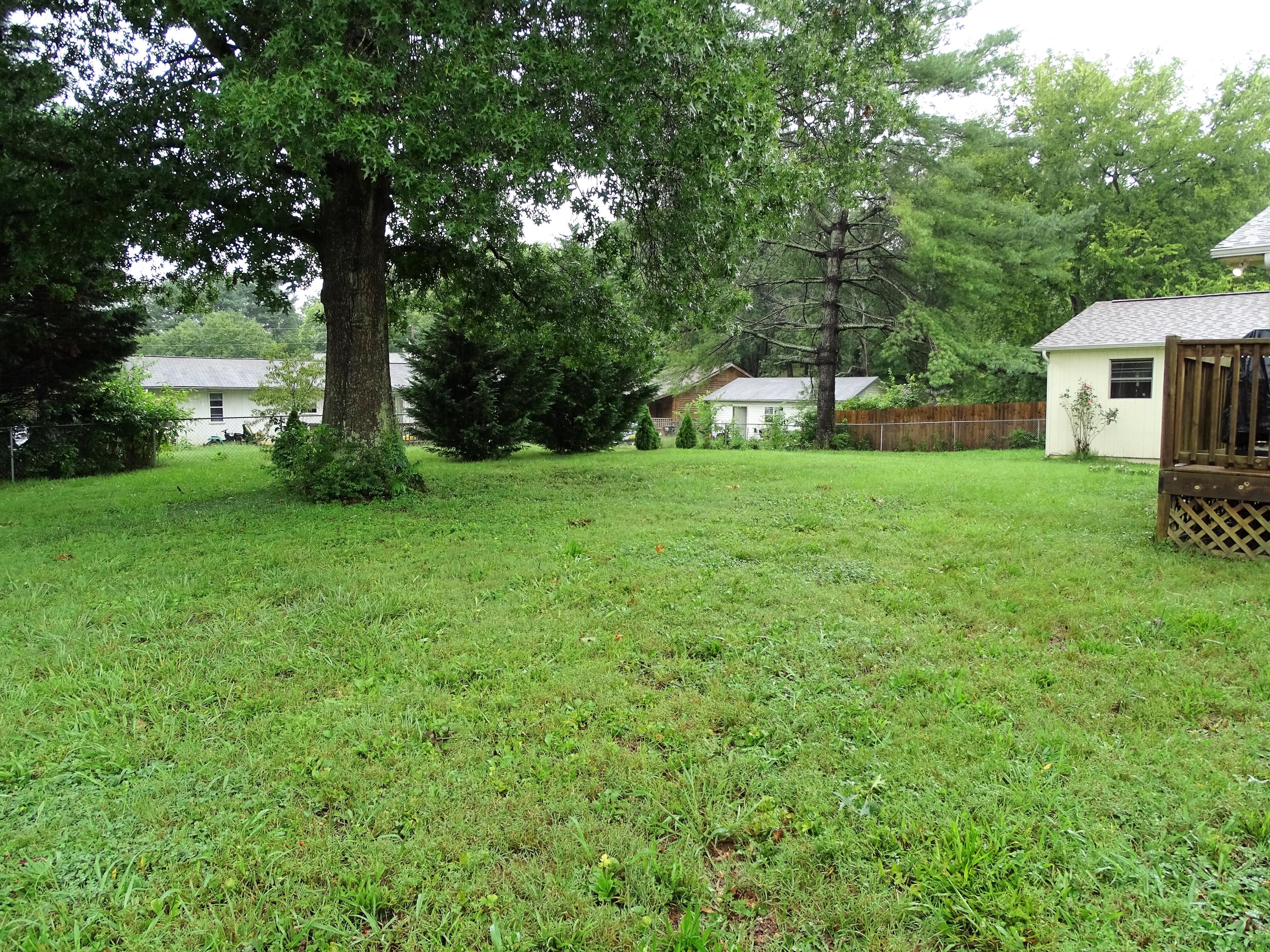 1627 Colonade Road Knoxville, TN 37922 - Photo 21 of 21 19 - Back Yard