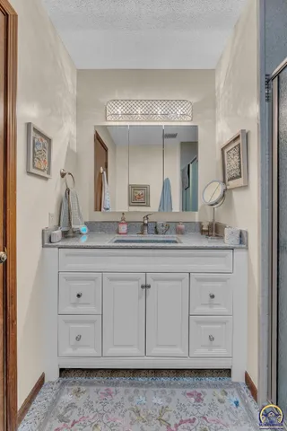 $239,900 | 2766 Southwest Arrowhead Road, Topeka, KS 66614