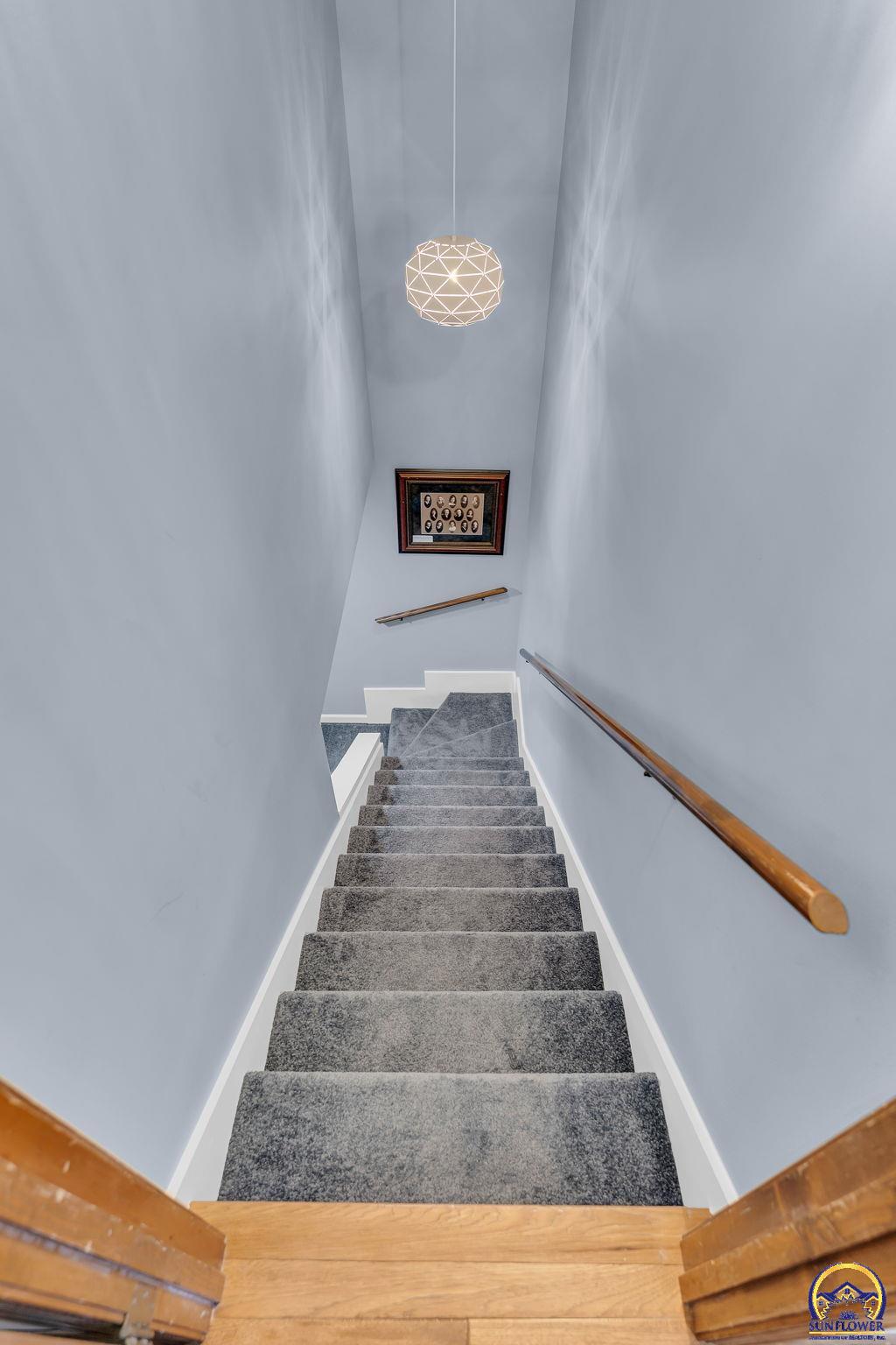 2766 Southwest Arrowhead Road Topeka, KS 66614 - Photo 28 of 40