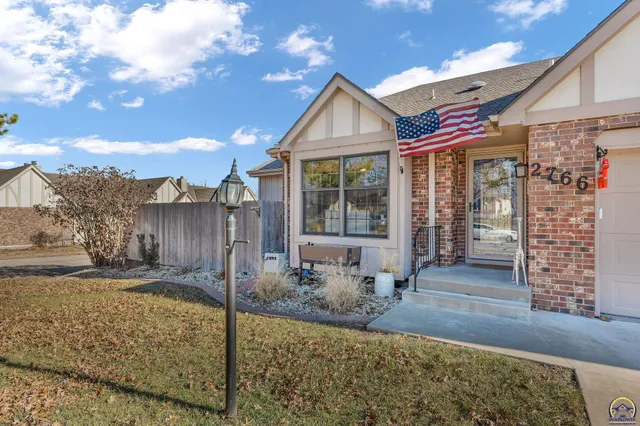 $239,900 | 2766 Southwest Arrowhead Road, Topeka, KS 66614