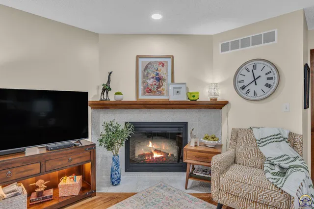 $239,900 | 2766 Southwest Arrowhead Road, Topeka, KS 66614