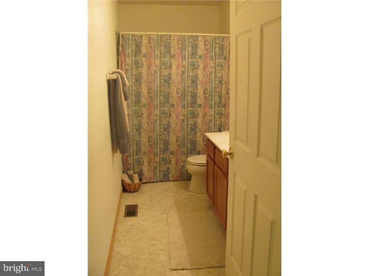 730 Willow Grove Road Monroeville, NJ 08343 - Photo 14 of 25 Bathroom