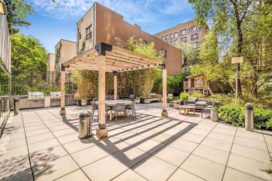 175 West 95th Street, Unit 2C Manhattan, NY 10025 - Photo 15 of 18 a view of outdoor space yard and patio