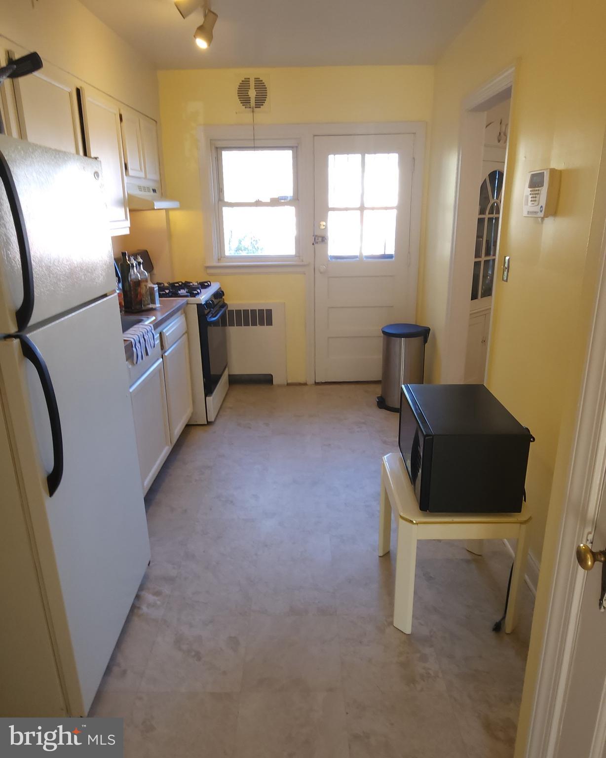 3913 Rexmere Road Baltimore, MD 21218 - Photo 9 of 40