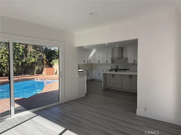 $6,800 | 5527 Beckford Avenue, Tarzana, CA 91356