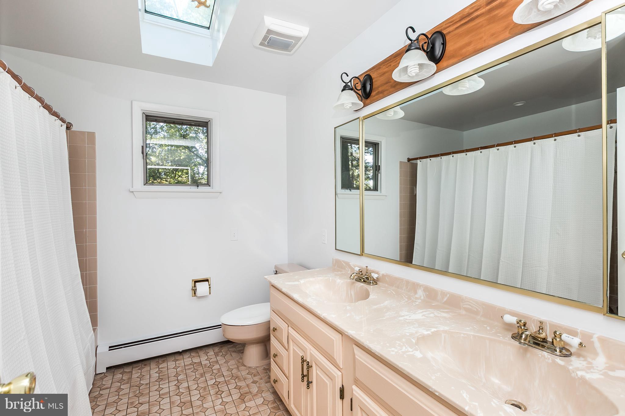 3221 Patmor Road Owings Mills, MD 21117 - Photo 12 of 30 Bath (Master)