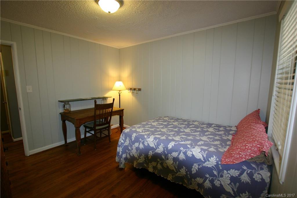 717 Manhasset Road Charlotte, NC 28209 - Photo 13 of 16 Gallery Image 13