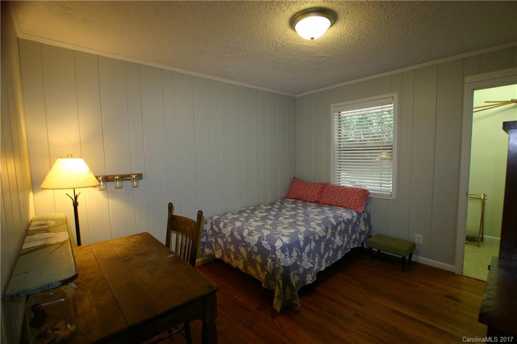 717 Manhasset Road Charlotte, NC 28209 - Photo 14 of 16 Gallery Image 14