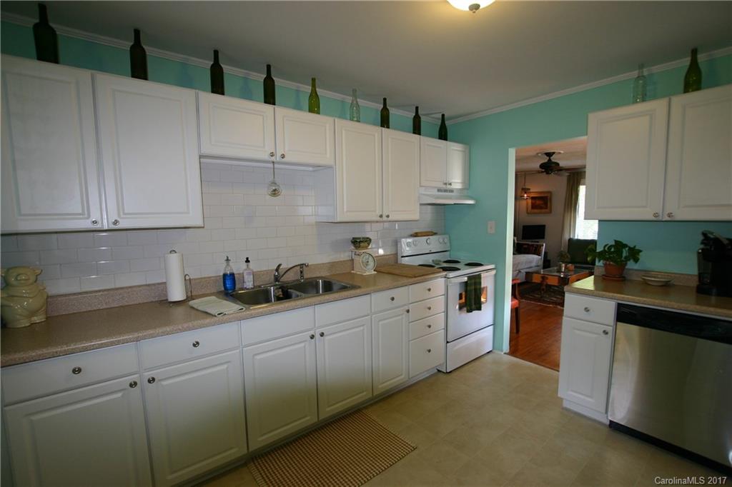 717 Manhasset Road Charlotte, NC 28209 - Photo 6 of 16 Gallery Image 6