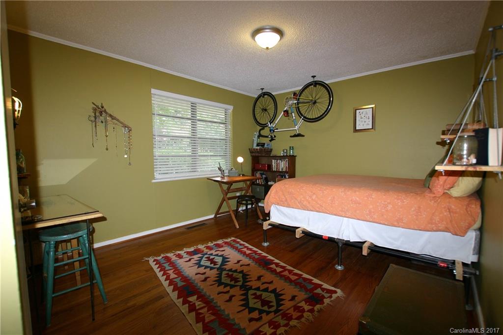 717 Manhasset Road Charlotte, NC 28209 - Photo 9 of 16 Gallery Image 9