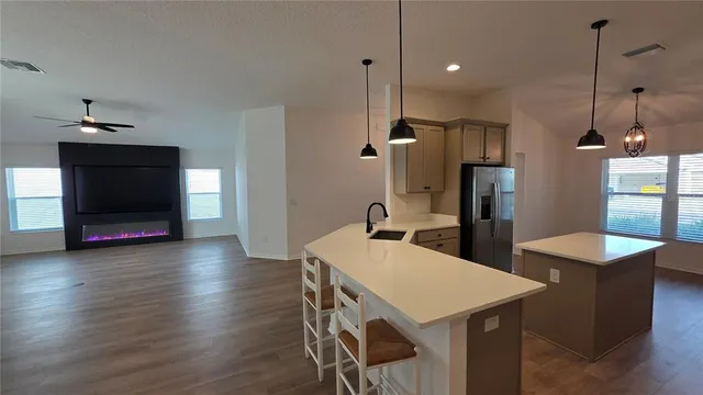 $525,000 | 6652 Tammy Lane, The Villages, FL 34762