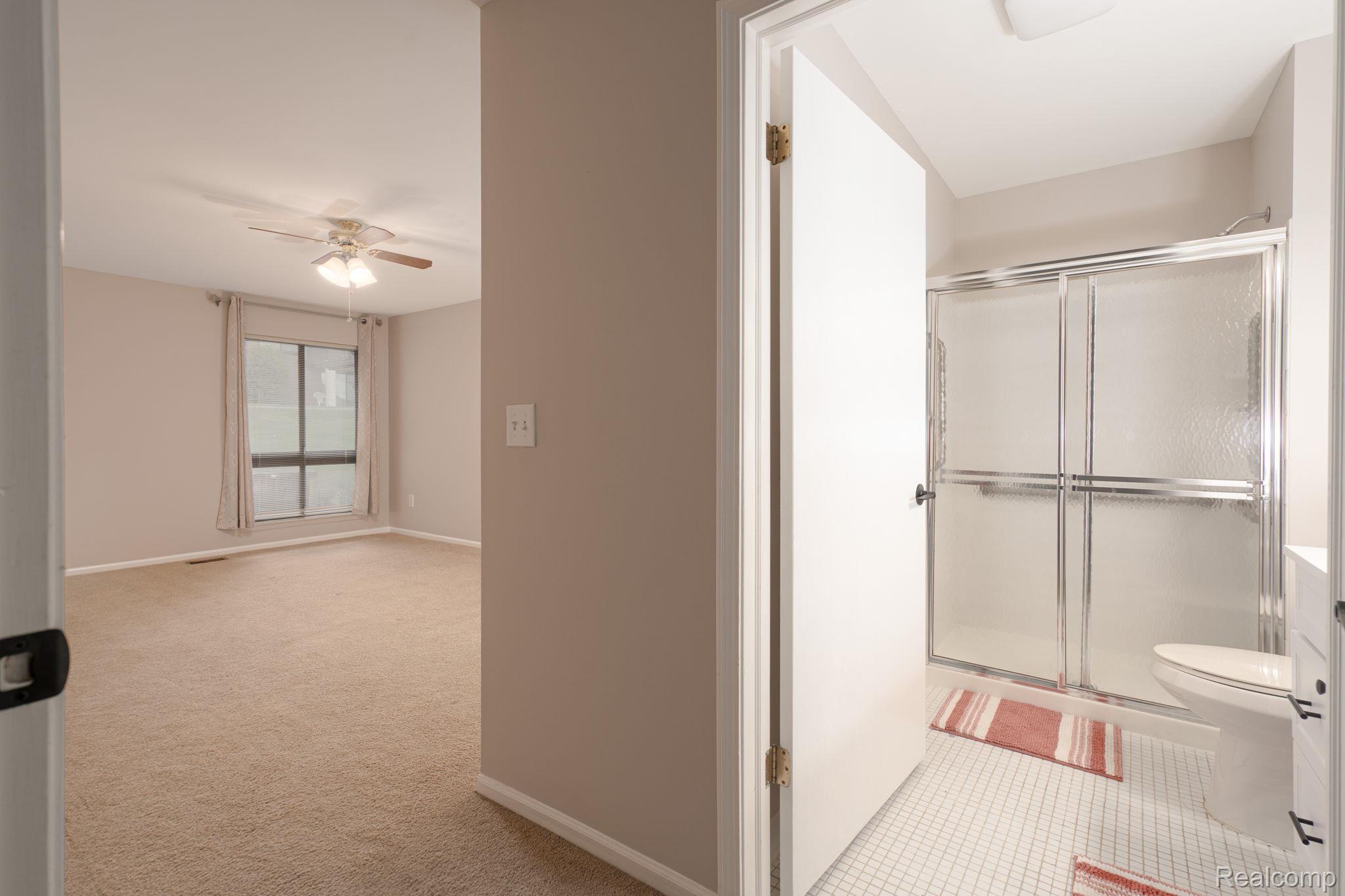 936 Wexford Way Rochester, MI 48307 - Photo 25 of 35 27-web-or-mls-interiors 20.jpg