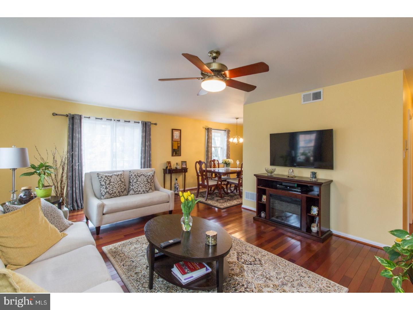 102 Llanfair Road, Unit 24 Ardmore, PA 19003 - Photo 5 of 19 Living Room
