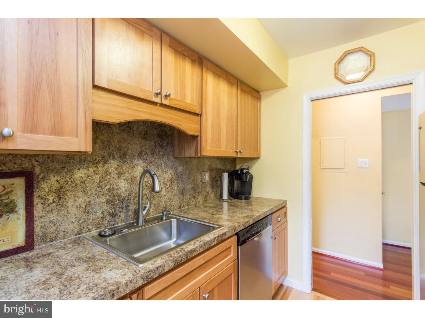 102 Llanfair Road, Unit 24 Ardmore, PA 19003 - Photo 10 of 19 Kitchen