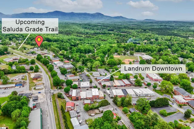 $1,950 | 610 North Shamrock Avenue, Landrum, SC 29356