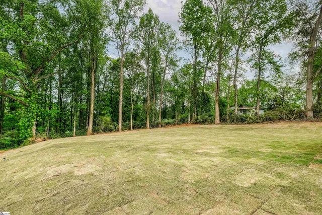 $1,950 | 610 North Shamrock Avenue, Landrum, SC 29356