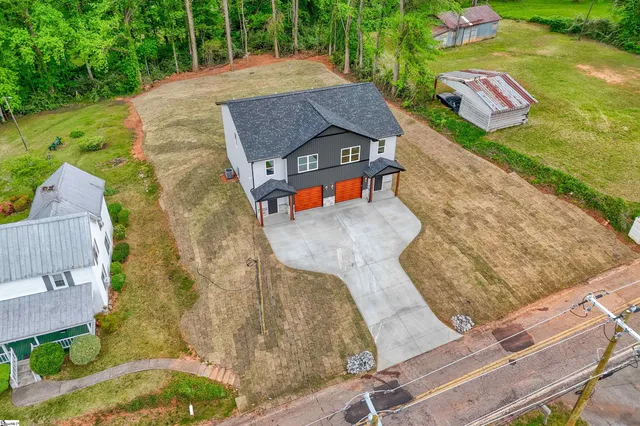 $1,950 | 610 North Shamrock Avenue, Landrum, SC 29356