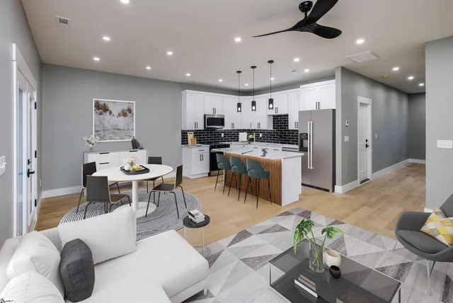 $1,950 | 610 North Shamrock Avenue, Landrum, SC 29356