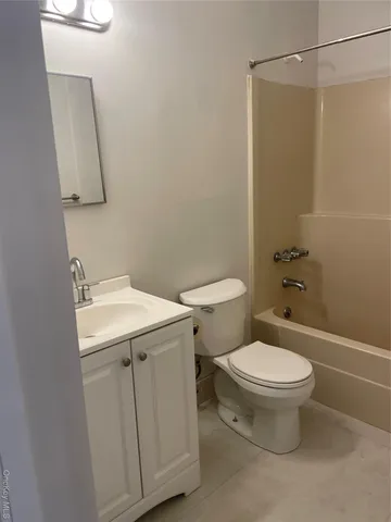 $2,300 | 320 Post Avenue, Westbury, NY 11590