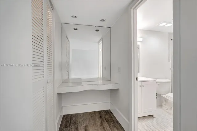 $219,000 | 4800 Hillcrest Lane, Unit 207, Hollywood, FL 33021