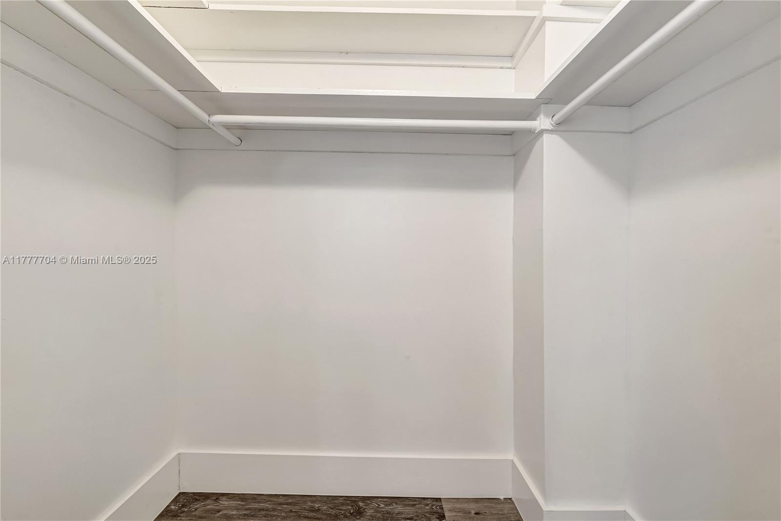 4800 Hillcrest Lane, Unit 207 Hollywood, FL 33021 - Photo 18 of 36