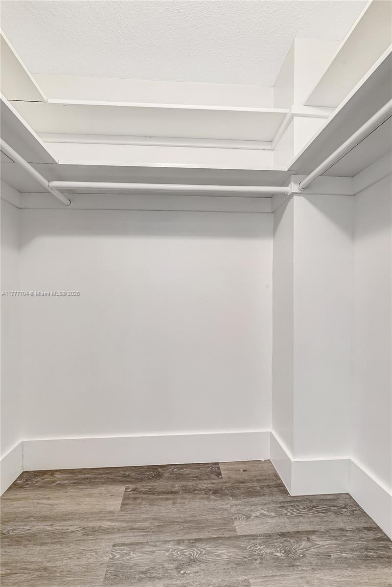 4800 Hillcrest Lane, Unit 207 Hollywood, FL 33021 - Photo 19 of 36