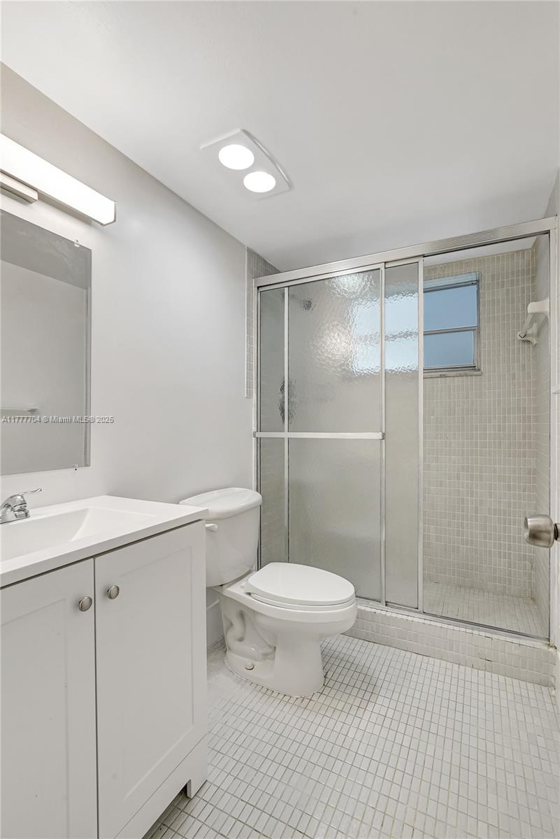 4800 Hillcrest Lane, Unit 207 Hollywood, FL 33021 - Photo 21 of 36