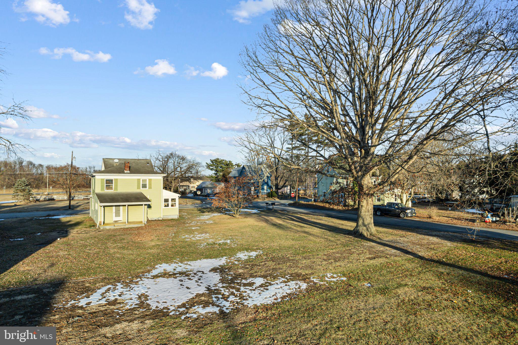 39 Main Street Pilesgrove, NJ 08098 - Photo 22 of 30 a view of a lake with houses