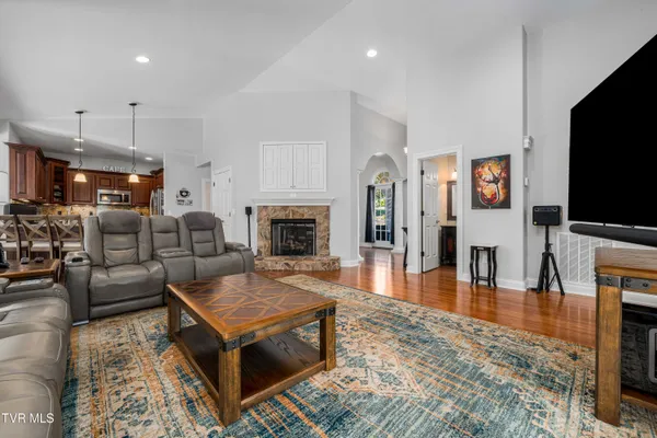 $815,000 | 1128 Keeview Drive, Gray, TN 37615