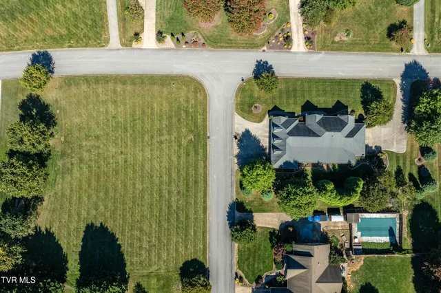 $819,000 | 1128 Keeview Drive, Gray, TN 37615