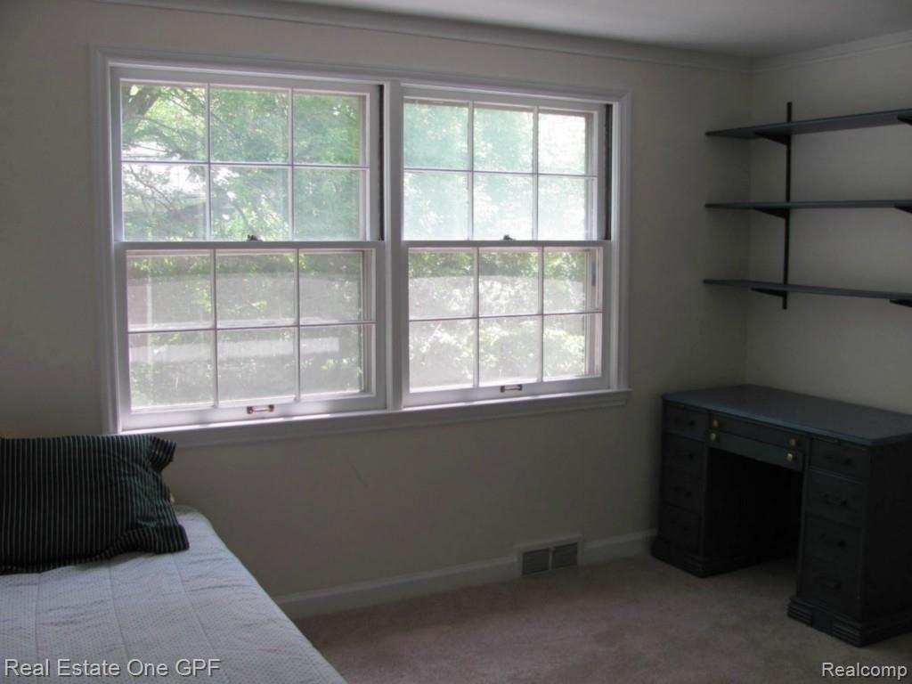 295 Moross Road Grosse Pointe, MI 48236 - Photo 22 of 32 22 IMG_1655.jpg