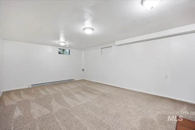 $334,000 | 371 Dubois Avenue West, Twin Falls, ID 83301