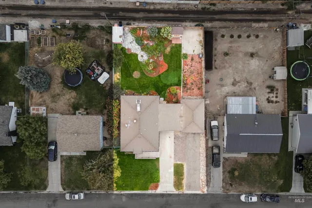 $334,000 | 371 Dubois Avenue West, Twin Falls, ID 83301