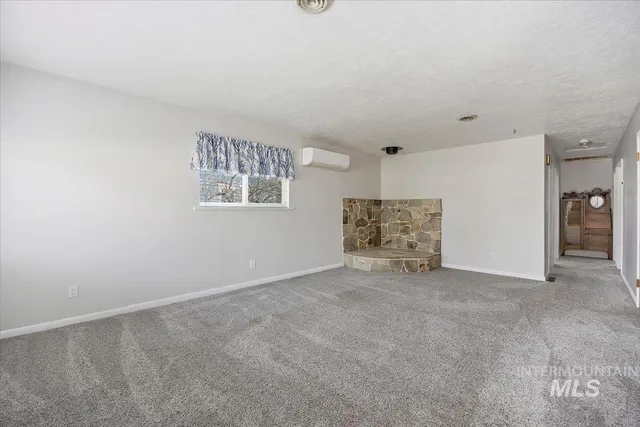 $334,000 | 371 Dubois Avenue West, Twin Falls, ID 83301