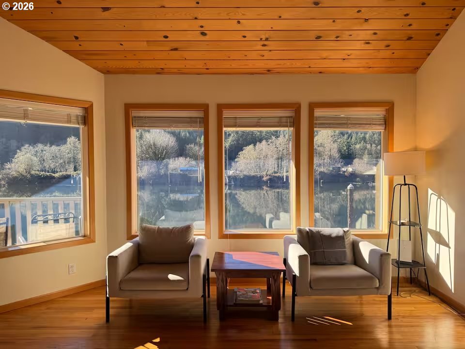 10298 Highway 126 Mapleton, OR 97453 - Photo 11 of 35