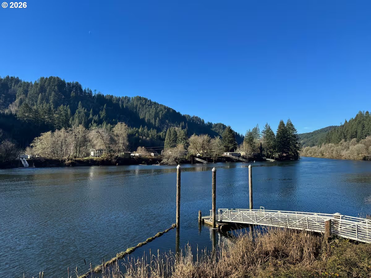 10298 Highway 126 Mapleton, OR 97453 - Photo 4 of 35 Dock