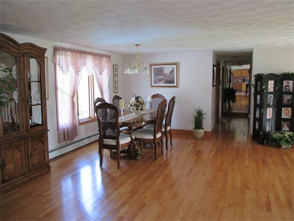 74 Fawn Road Somerset, MA 02726 - Photo 12 of 30 Gallery Image 12