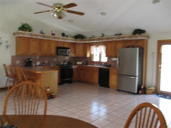 74 Fawn Road Somerset, MA 02726 - Photo 10 of 30 Gallery Image 10