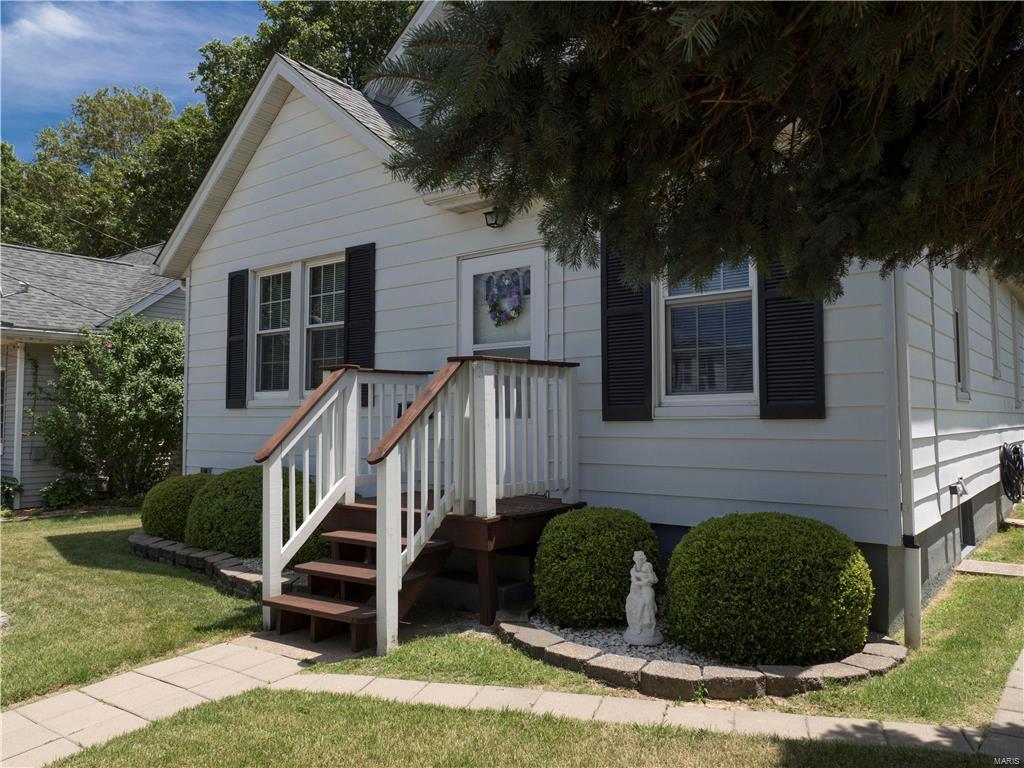 312 Front Street Waterloo, IL 62298 - Photo 2 of 44 Gallery Image 2