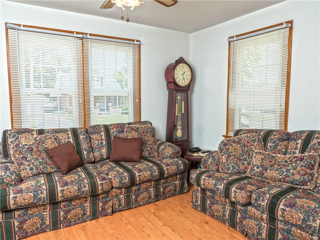 312 Front Street Waterloo, IL 62298 - Photo 4 of 44 Gallery Image 4