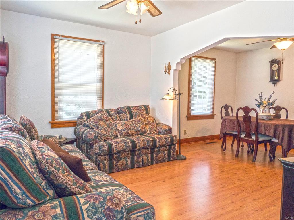 312 Front Street Waterloo, IL 62298 - Photo 5 of 44 Gallery Image 5