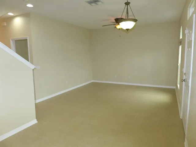 $2,300 | 531 Juniper Springs Drive, Groveland, FL 34736