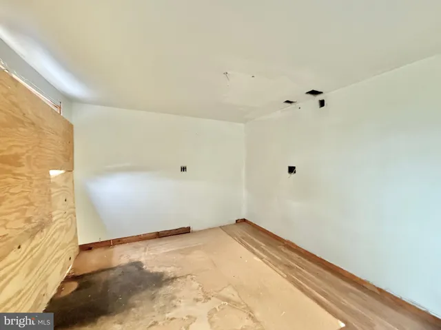 a view of empty room