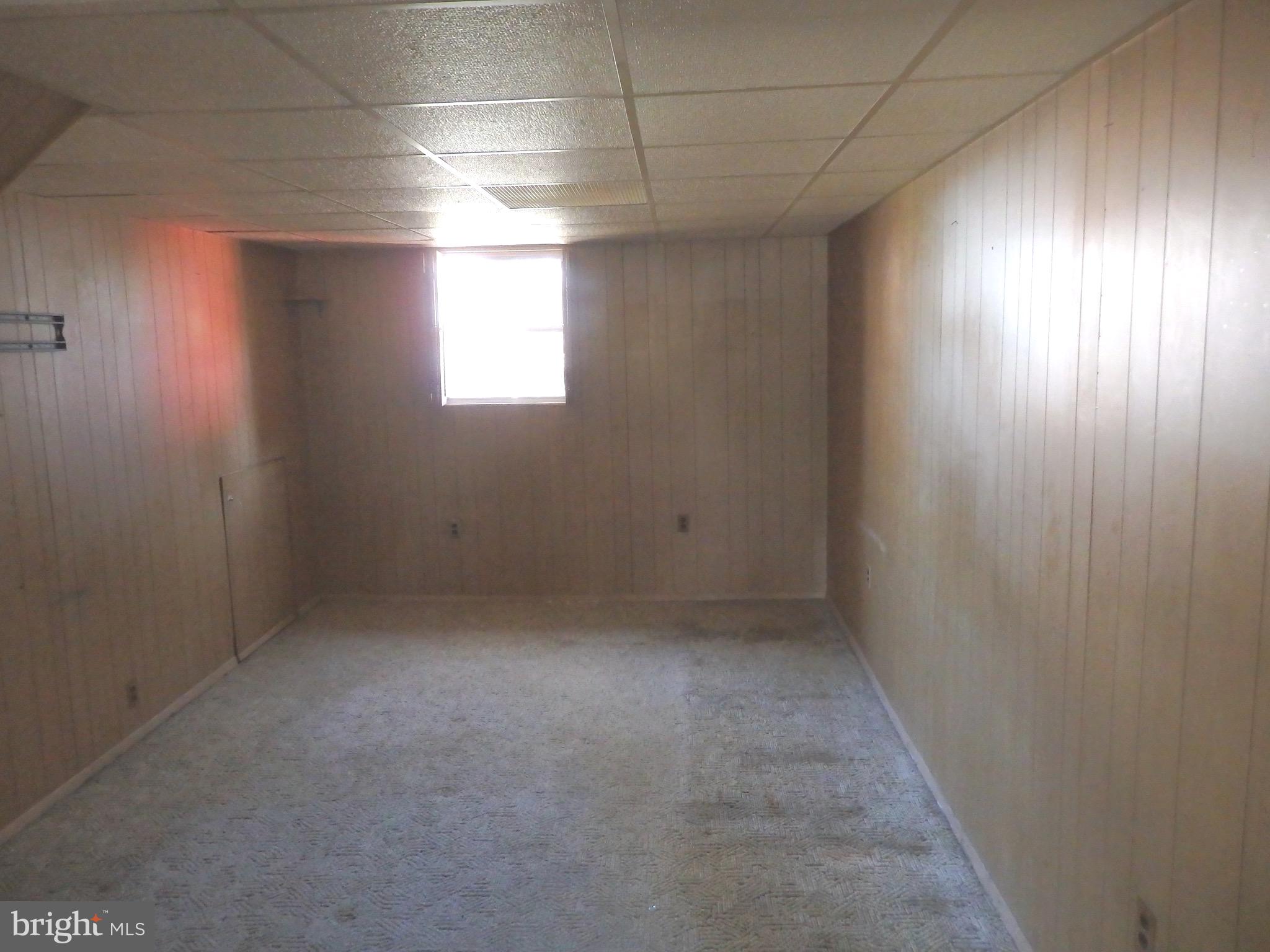 420 Rittenhouse Circle Havertown, PA 19083 - Photo 19 of 22 Lower Level: Family Room / Den