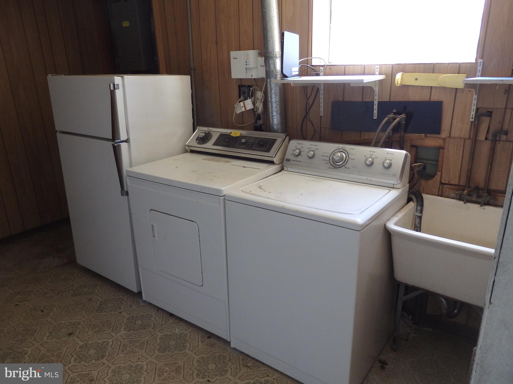 420 Rittenhouse Circle Havertown, PA 19083 - Photo 21 of 22 Lower Level: Laundry Room